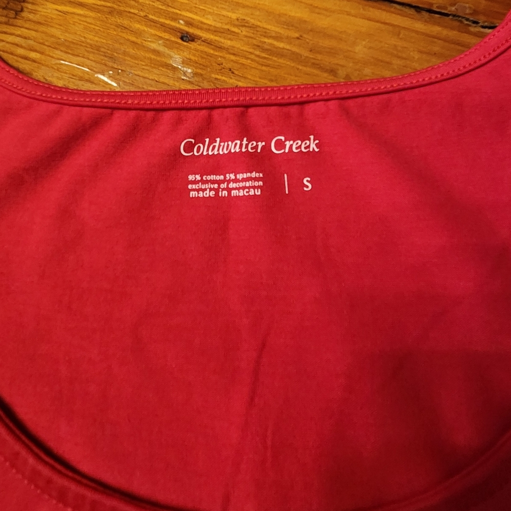 Ladies sleeveless tee